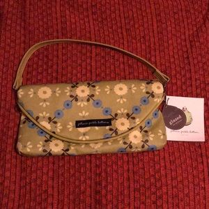 Petunia Pickle Bottom Change-it-up Clutch